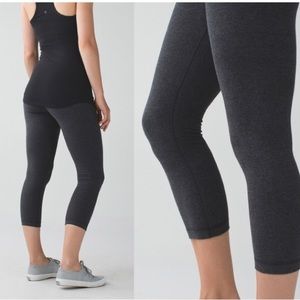 Lululemon cropped grey leggings